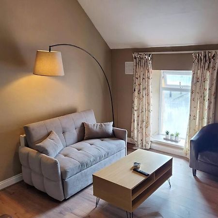Apt. 2 - Town Centre Apartment Bagenalstown Exterior foto