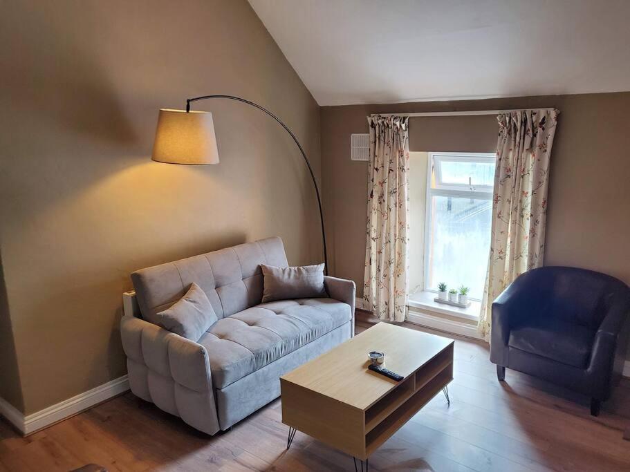 Apt. 2 - Town Centre Apartment Bagenalstown Exterior foto