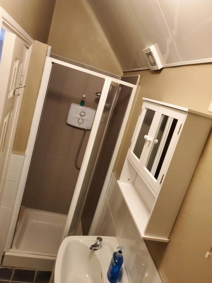 Apt. 2 - Town Centre Apartment Bagenalstown Exterior foto